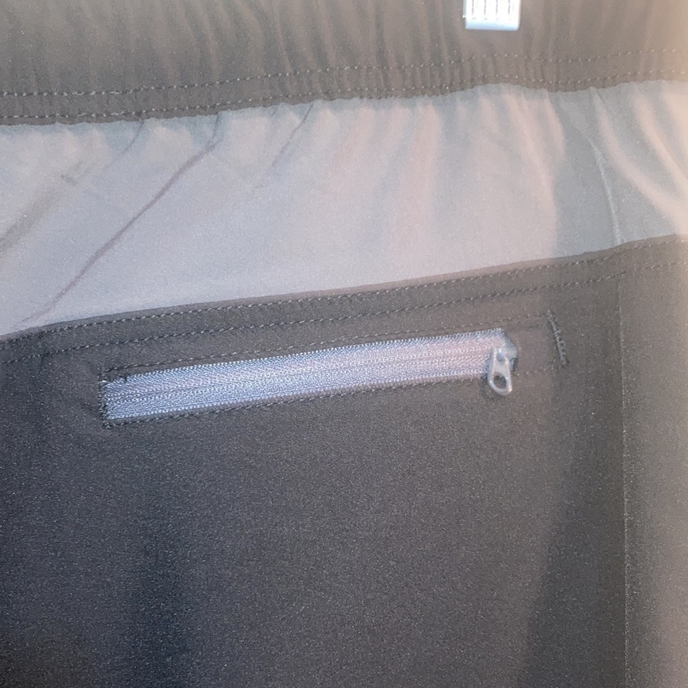 NWOT black Speedo swim trunks XXL - Picture 5 of 7